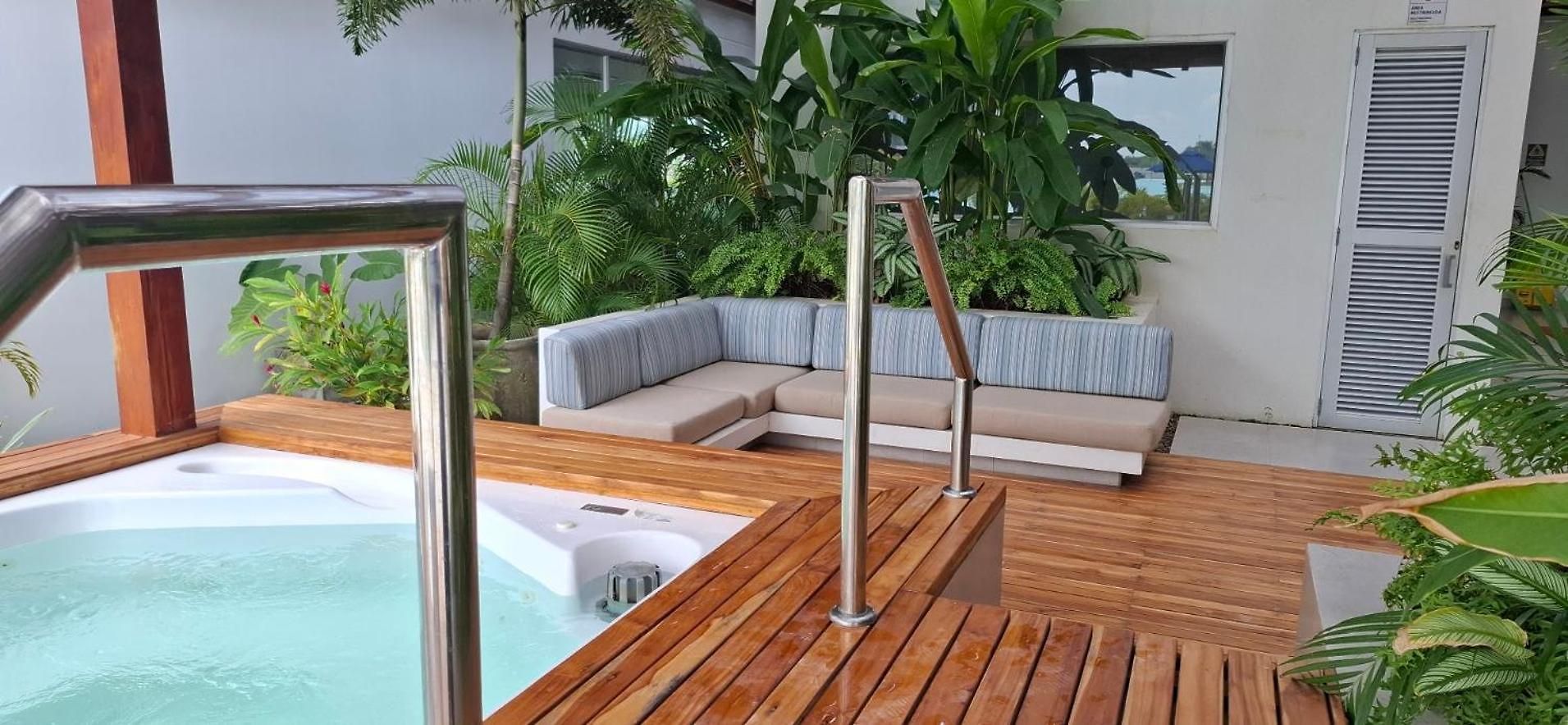 Pure Caribbean Flair In A Secured Family Apartamento Cartagena