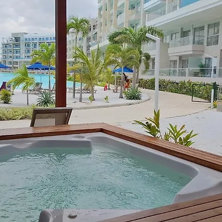 Pure Caribbean Flair In A Secured Family Cartagena