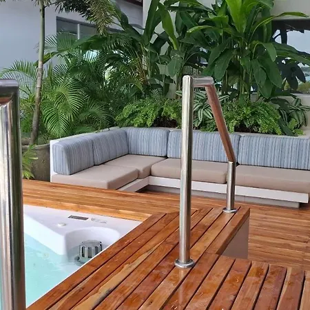 Pure Caribbean Flair In A Secured Family Apartamento Cartagena